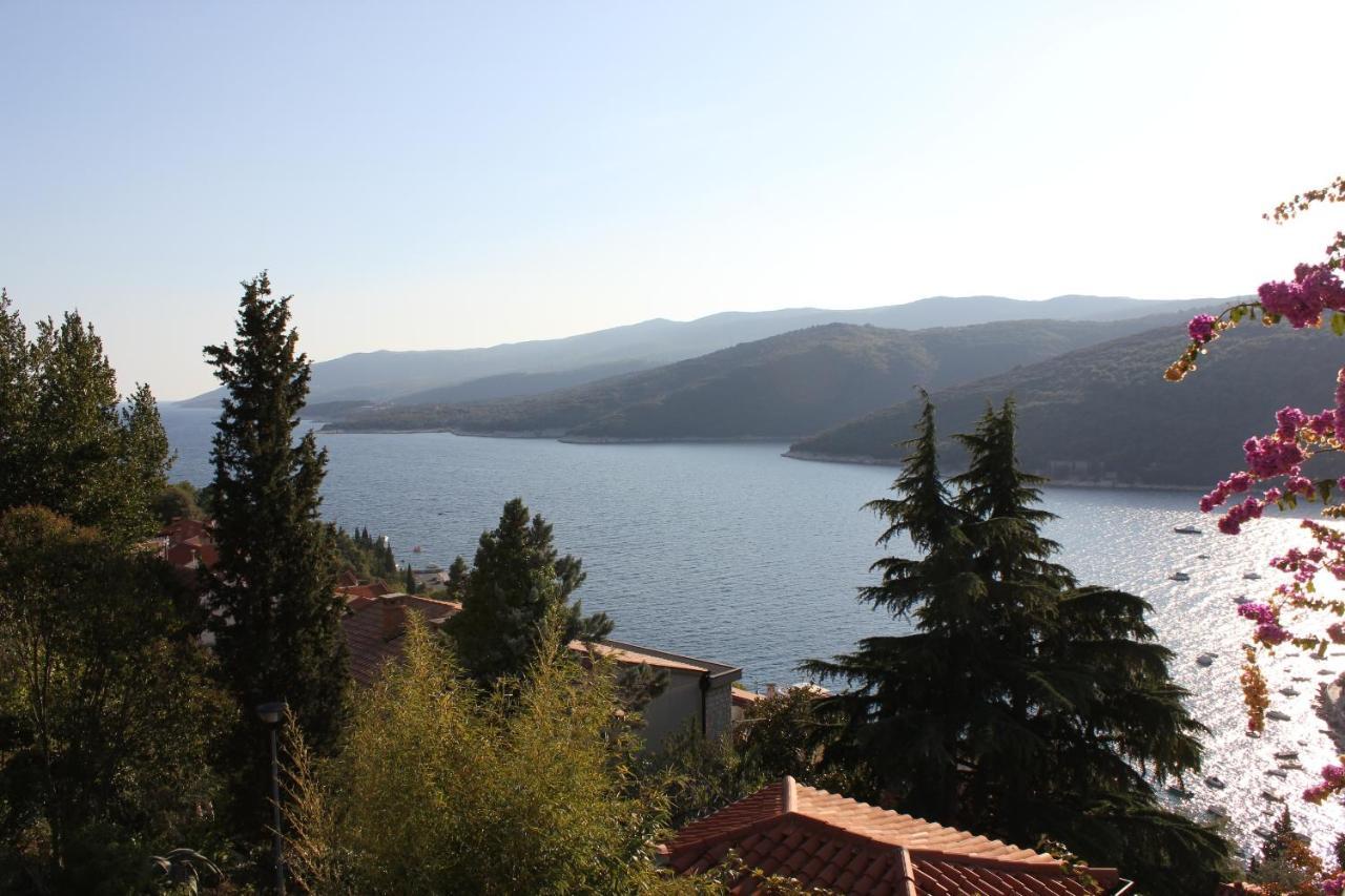 Apartments With A Parking Space Rabac, Labin - 7410 Экстерьер фото